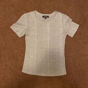 Basic grey t-shirt